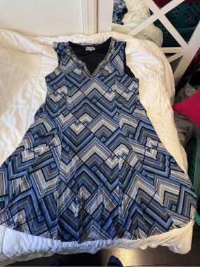 JM Collection Blue and White Geometric Midi Dress